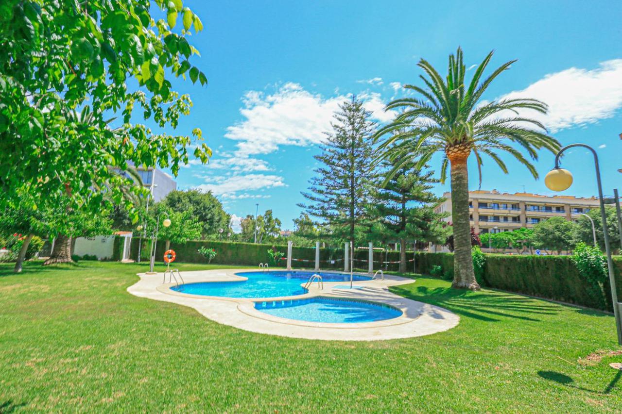 Regata Litoral Costa Dorada - Only Families Apartment Cambrils Exterior photo