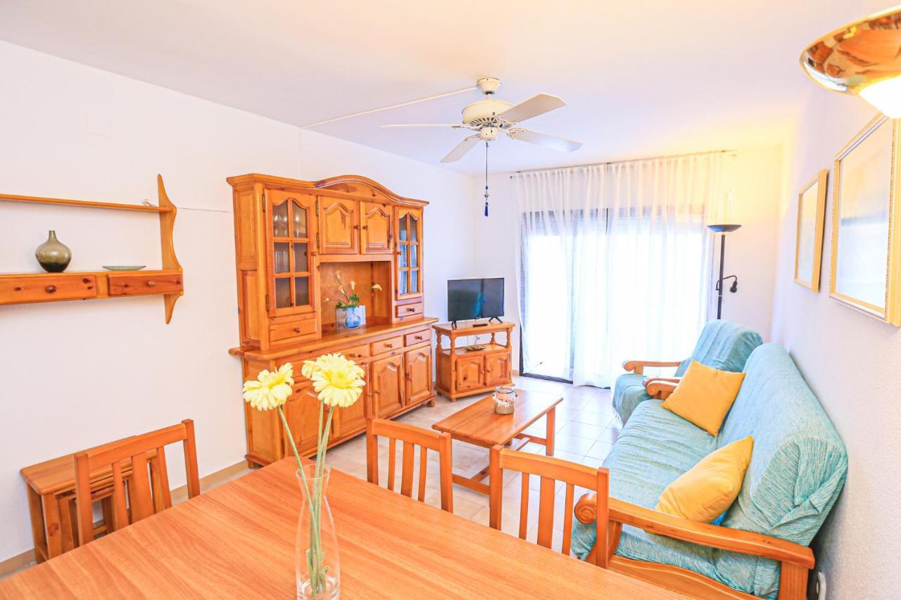 Regata Litoral Costa Dorada - Only Families Apartment Cambrils Exterior photo