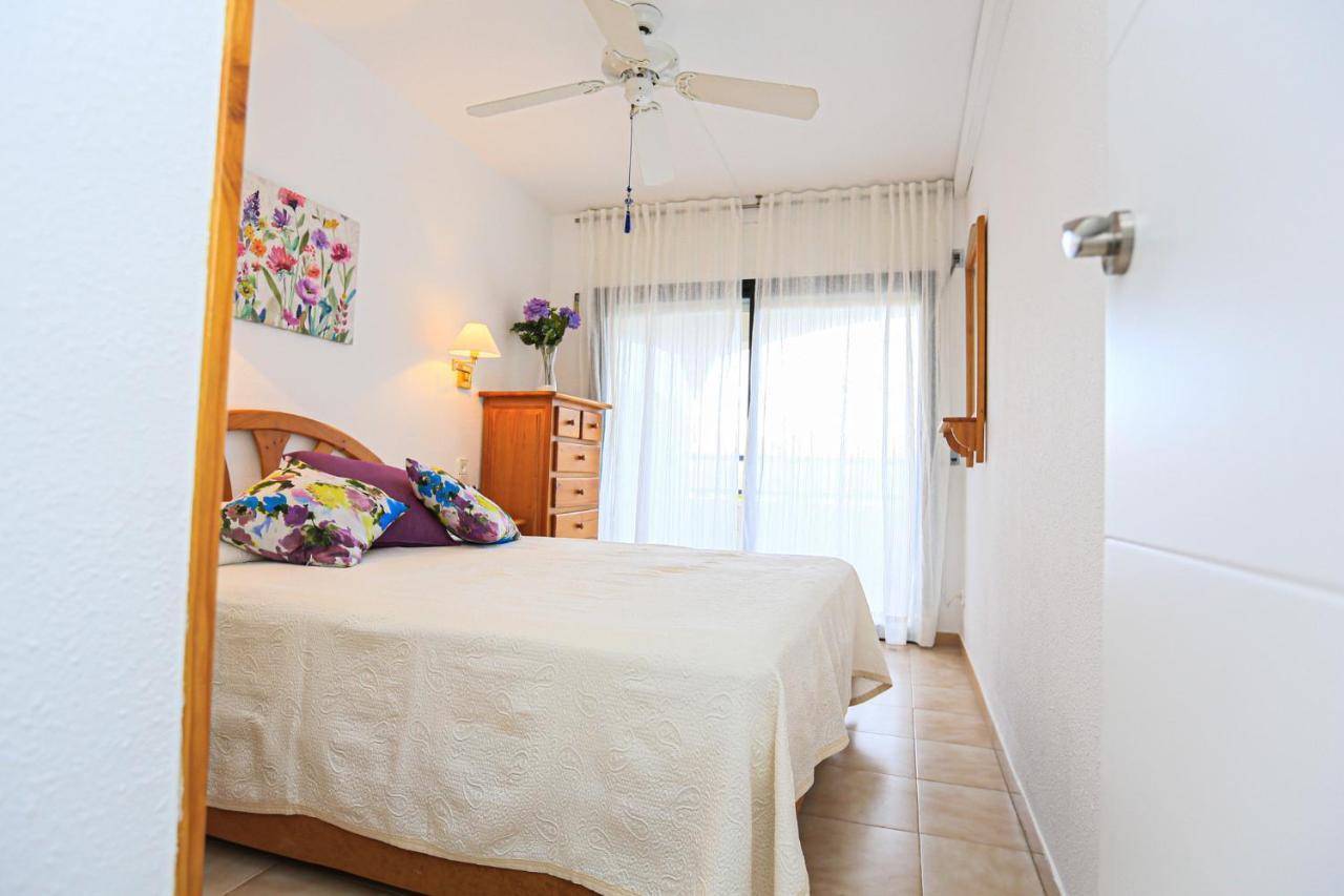 Regata Litoral Costa Dorada - Only Families Apartment Cambrils Exterior photo